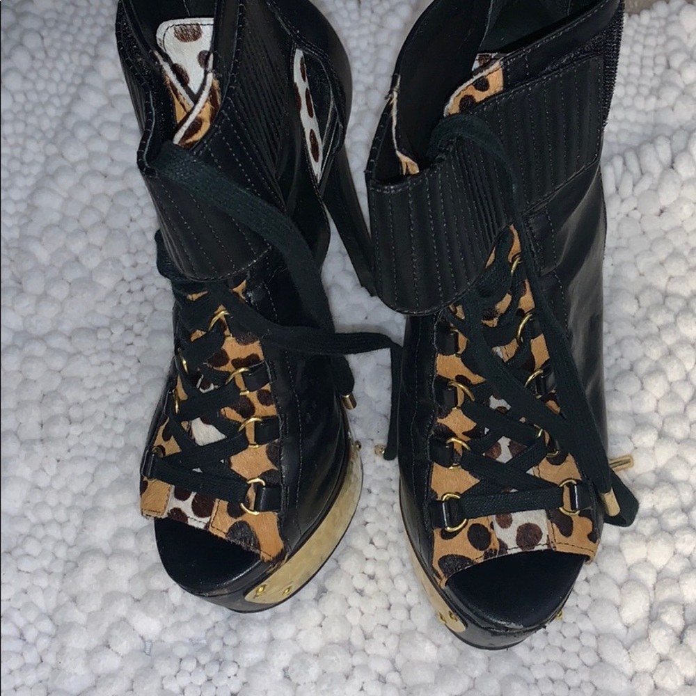 Steve Madden women’s heel multi print